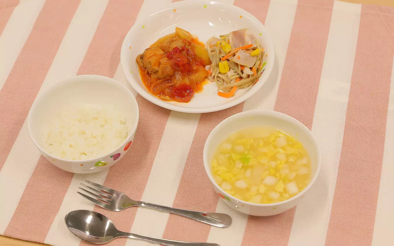 給食の様子