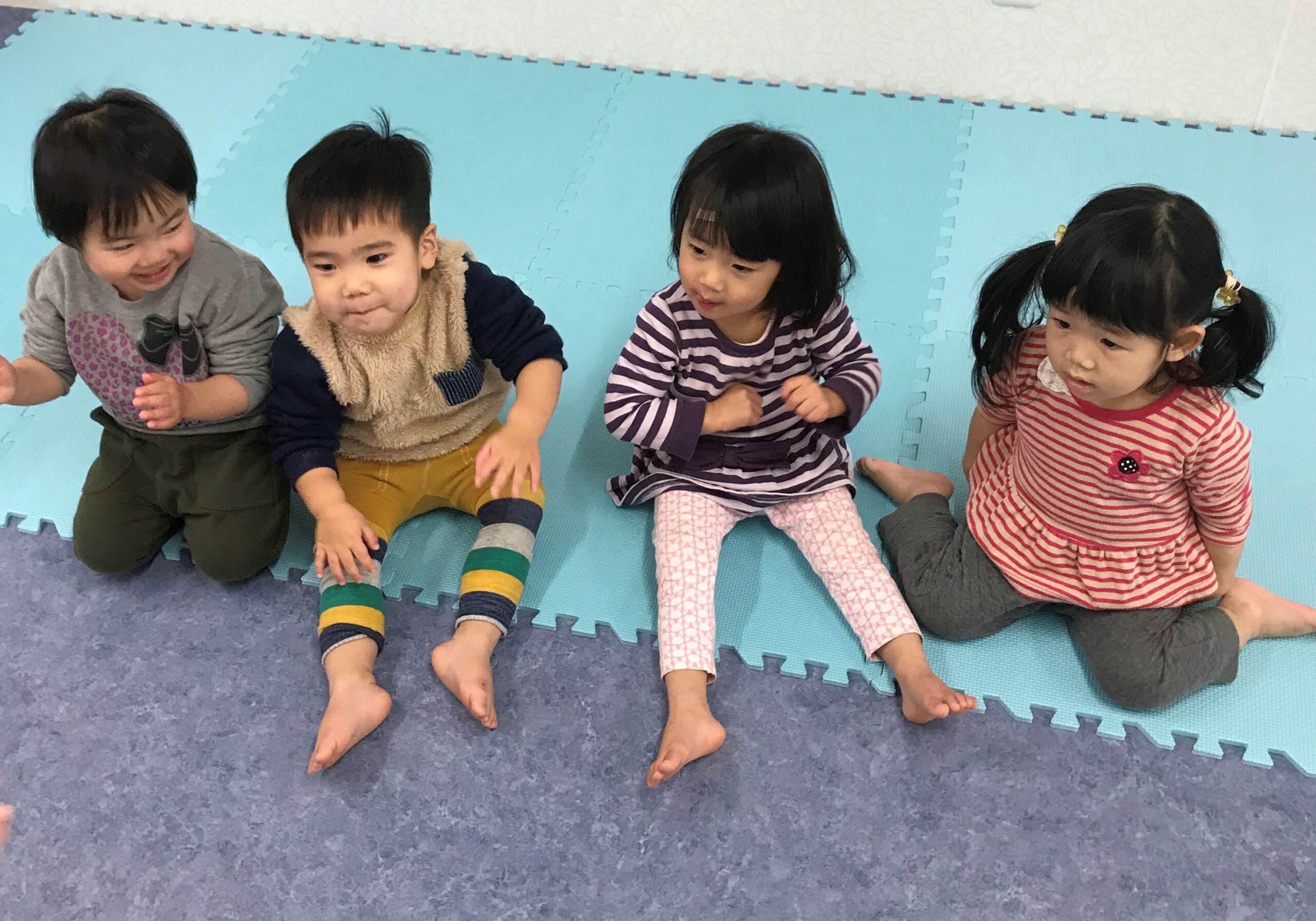 今日の様子　スーパーボール遊び