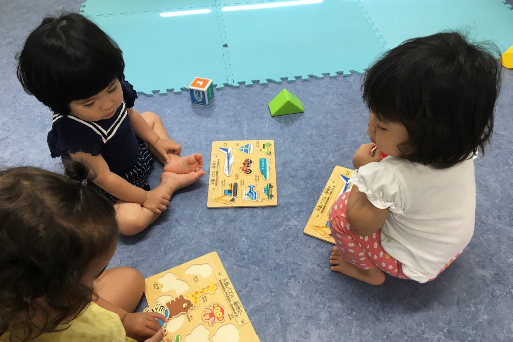 今日の様子 パズル遊び