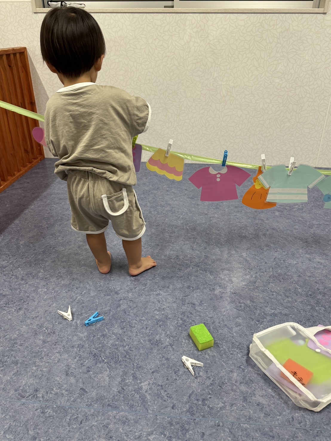 遊びながら巧緻性アップ！洗濯バサミチャレンジ