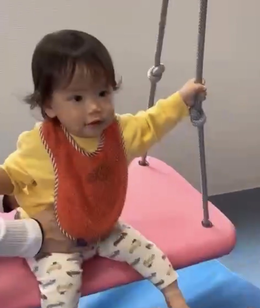 ブランコでの感覚統合あそび