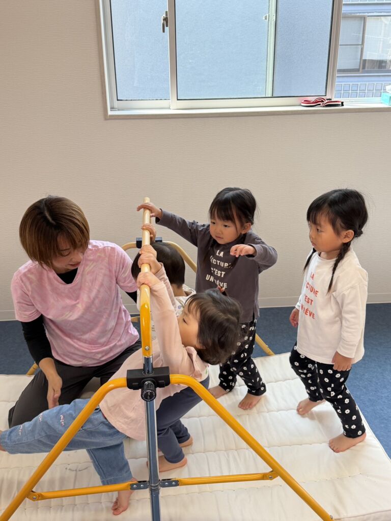 運動教室で元気に動こう